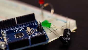 Kariera programisty w Polsce - jak znaleźć pierwszą pracę w IT?